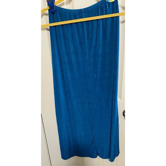 Beautiful Vintage Citiknits Blue  Long Skirt with two Front Slits Size Medium St - Picture 5 of 10